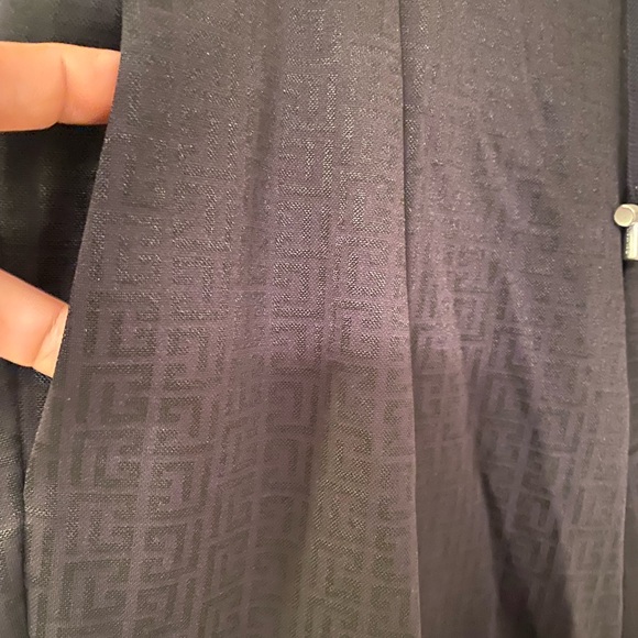 Balmain - Picture 4 of 7